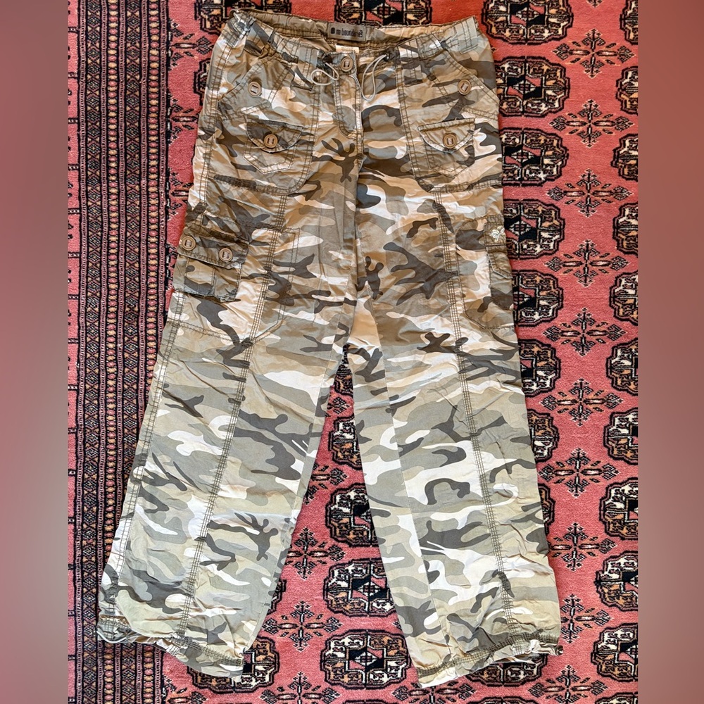 Vintage Y2K No Boundaries Camo Cargo Pants